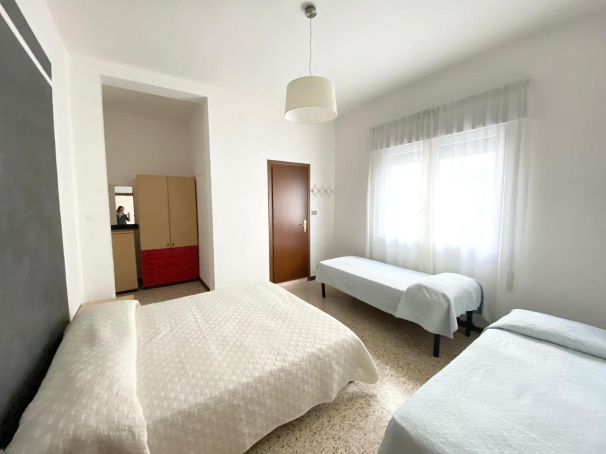 Euroresidence - Piazza Mazzini- 30 Mt Dal Mare - Immobil Relax Lido di Jesolo Ngoại thất bức ảnh